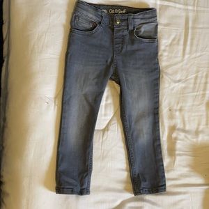 Boy 3T cat & jack gray skinny jeans